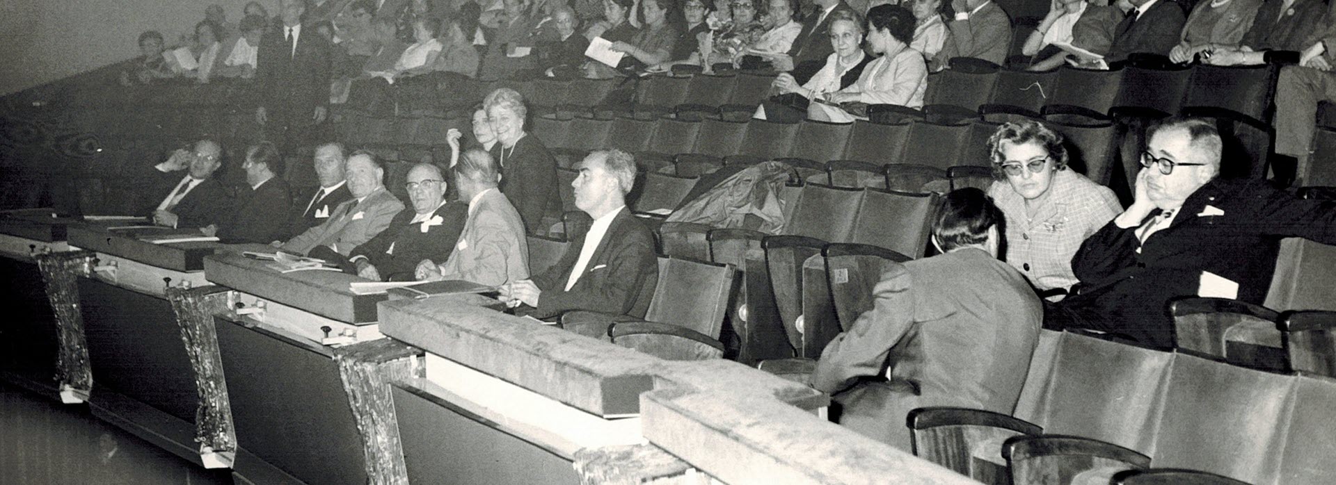 La Giuria del Premio Paganini 1961; in quell'anno: Avramov, Calvet, Gallois Montbrun, Odnoposoff, Principe, Poltronieri